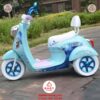 Xe-may-dien-tre-em-Vespa-Elsa-QM-168-mau-hong-02