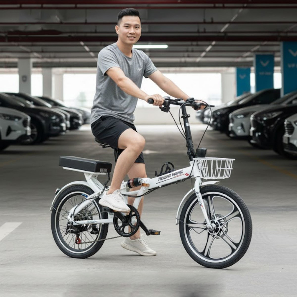 Xe đạp điện trợ lực gấp gọn Trường Vương Fujix, Pin rời, thương hiệu Việt Xe đạp điện trợ lực gấp gọn Trường Vương Fujix, Pin rời, thương hiệu Việt